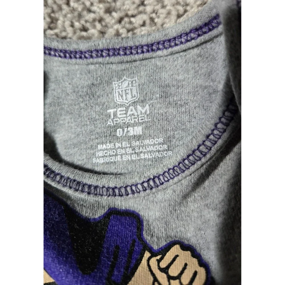 Baby Bodysuit 2 set Minnesota NFL Vikings MLB Twins onesie 0-3 months